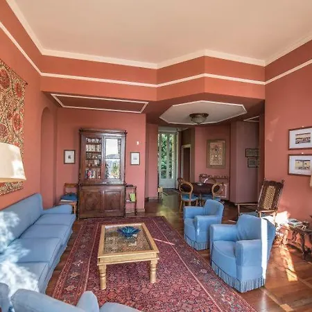 Sleeps 13 Pool Wifi